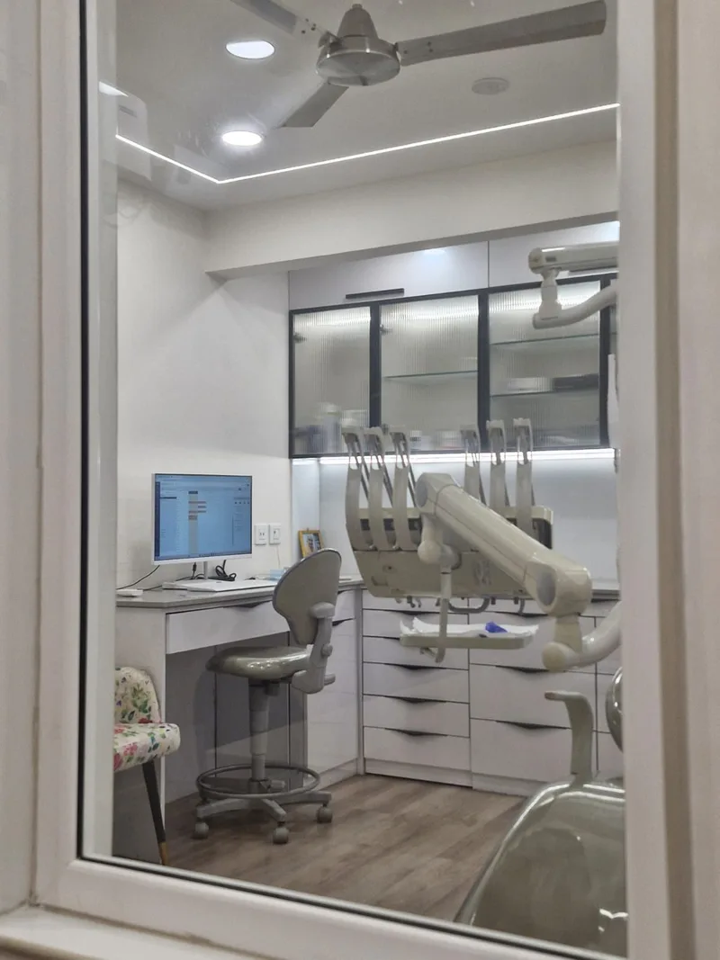 Child Dental Treatment in Pitampura Delhi