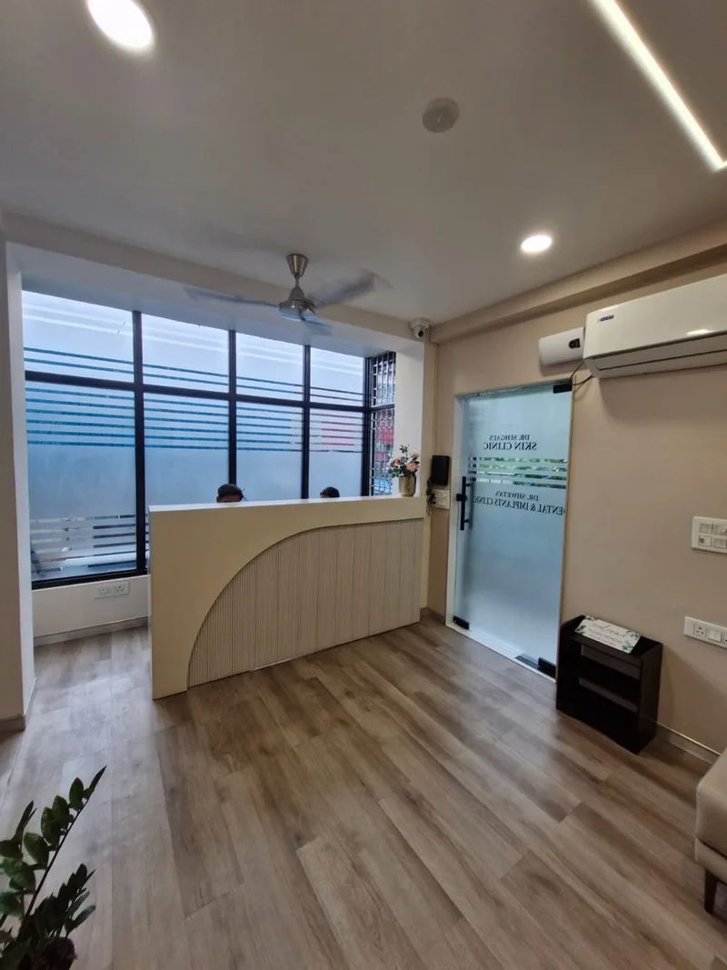 Dental Clinic Pitampura - Comfortable Waiting Area